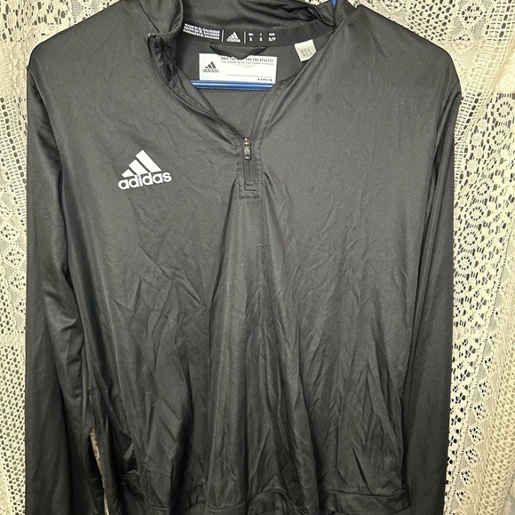 Small ADIDAS pull over. BLACK - Picture 1 of 3